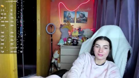 Snapshot of miss_tasy chatting on 03-13-26, 06:09 Melanie January 15th is my birthday there will be an interesting show online show from 03-13-26, 06:09