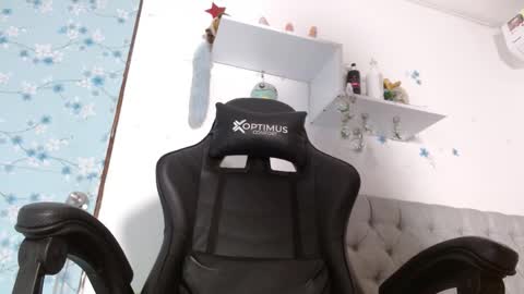 hanna    online show from 09-14-25, 01:38