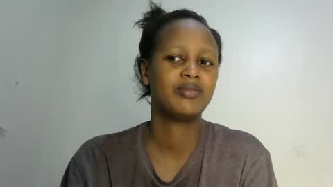 miss_vall online show from 01-30-25, 07:18