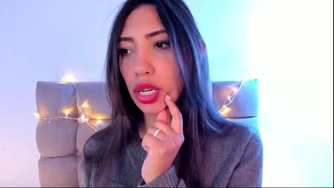 Miss Veronica online show from 02-03-25, 01:08