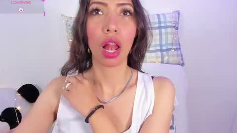 Miss Veronica online show from 02-25-25, 12:13