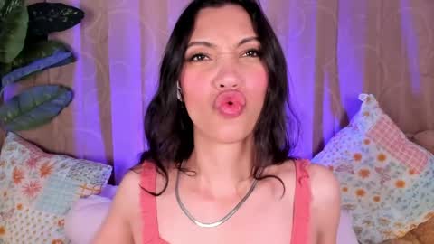 Snapshot of miss_veronica2 chatting on 06-01-26, 01:13 Miss Veronica online show from 06-01-26, 01:13