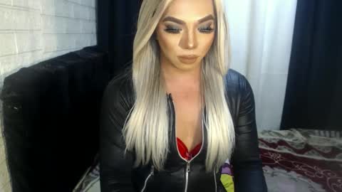 Snapshot of missaira69 chatting on 12-05-24, 12:19 AIRA online show from 12-05-24, 12:19