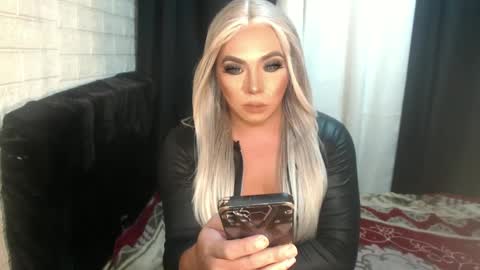 Snapshot of missaira69 chatting on 12-05-24, 06:33 AIRA online show from 12-05-24, 06:33