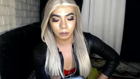 Snapshot of missaira69 chatting on 02-23-25, 03:35 AIRA online show from 02-23-25, 03:35