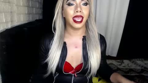 Snapshot of missaira69 chatting on 03-07-25, 02:46 AIRA online show from 03-07-25, 02:46