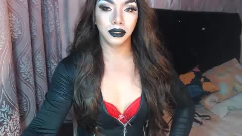 Snapshot of missaira69 chatting on 03-30-26, 02:23 AIRA online show from 03-30-26, 02:23