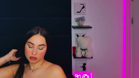 Amelia online show from 04-28-26, 11:26