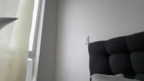 Snapshot of missameliah chatting on 12-04-25, 12:36 Ameliahs online show from 12-04-25, 12:36