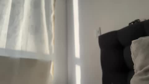 Snapshot of missameliah chatting on 12-15-25, 11:47 Ameliahs online show from 12-15-25, 11:47