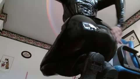 Snapshot of missanarky chatting on 04-24-26, 12:35 Anarkitten online show from 04-24-26, 12:35