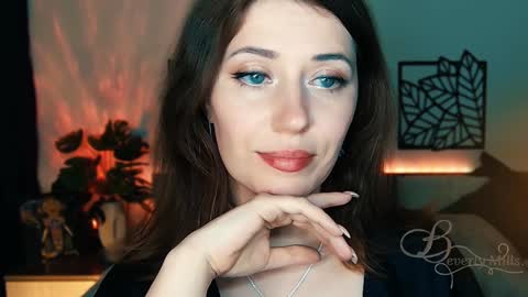 Snapshot of missbeverlymills chatting on 01-25-25, 09:57 The divine Beverly online show from 01-25-25, 09:57