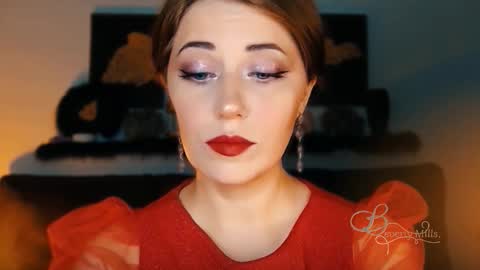 Snapshot of missbeverlymills chatting on 10-04-25, 03:04 The divine Beverly online show from 10-04-25, 03:04