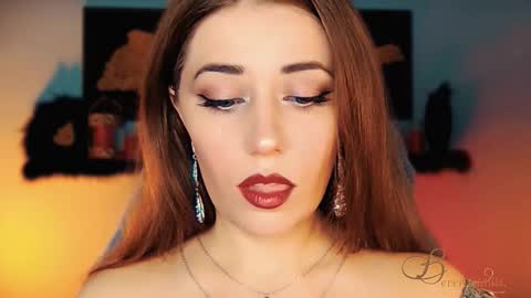 Snapshot of missbeverlymills chatting on 11-10-25, 02:21 The divine Beverly online show from 11-10-25, 02:21