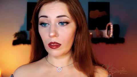 Snapshot of missbeverlymills chatting on 11-15-25, 03:04 The divine Beverly online show from 11-15-25, 03:04