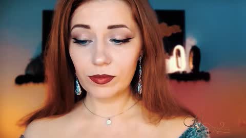 Snapshot of missbeverlymills chatting on 11-29-25, 06:05 The divine Beverly online show from 11-29-25, 06:05