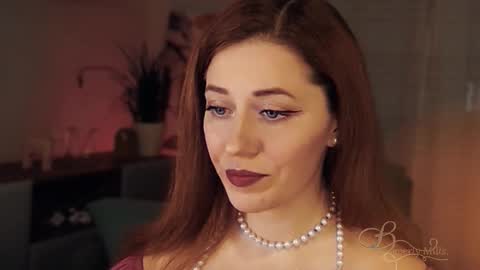 Snapshot of missbeverlymills chatting on 01-18-26, 04:49 The divine Beverly online show from 01-18-26, 04:49