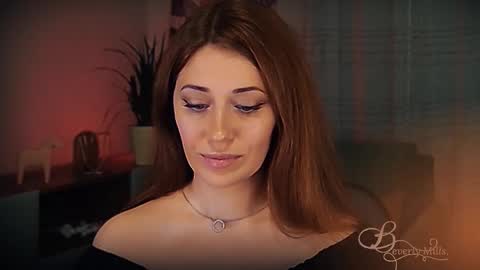 Snapshot of missbeverlymills chatting on 03-07-26, 06:38 The divine Beverly online show from 03-07-26, 06:38