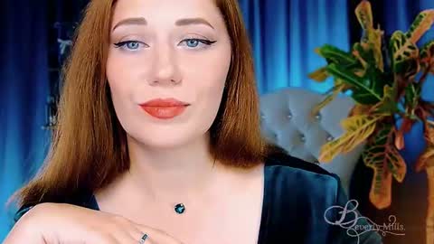 Snapshot of missbeverlymills chatting on 06-14-26, 09:11 The divine Beverly online show from 06-14-26, 09:11