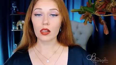 Snapshot of missbeverlymills chatting on 07-15-26, 12:10 The divine Beverly online show from 07-15-26, 12:10