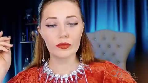 Snapshot of missbeverlymills chatting on 07-18-26, 09:35 The divine Beverly online show from 07-18-26, 09:35