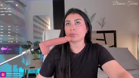 Snapshot of missbianca1 chatting on 02-27-25, 02:42 Bianca Torres online show from 02-27-25, 02:42