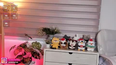 Sara Vanegas online show from 11-11-25, 12:38