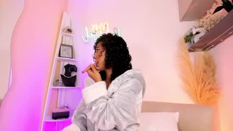 Sara Vanegas online show from 07-27-26, 01:18