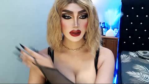 PRIESTESS CHANNEL online show from 01-11-25, 08:54