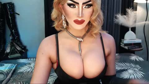 PRIESTESS CHANNEL online show from 10-28-25, 12:25