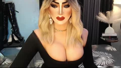 PRIESTESS CHANNEL online show from 11-15-25, 02:24