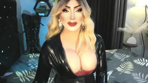 PRIESTESS CHANNEL online show from 07-25-26, 07:33