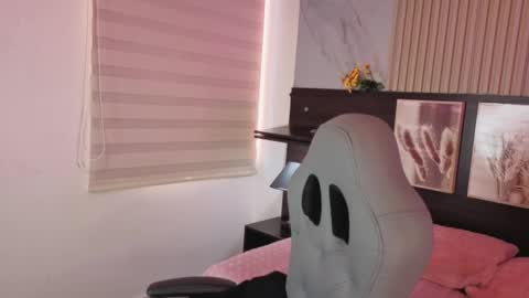 Snapshot of misscheelsee_as chatting on 10-15-25, 02:50 misscheelsee_as online show from 10-15-25, 02:50