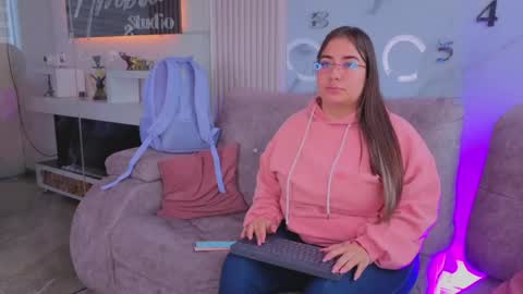 Snapshot of misscheelsee_as chatting on 04-10-26, 01:49 misscheelsee_as online show from 04-10-26, 01:49