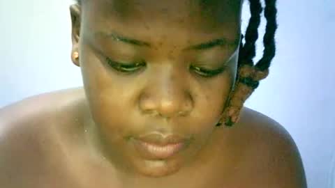 Snapshot of misscuteberry chatting on 02-14-25, 11:09 VAL online show from 02-14-25, 11:09