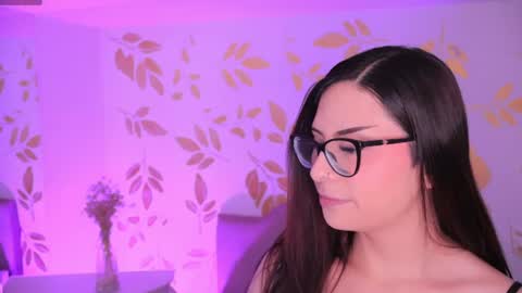 Snapshot of misselektra__ chatting on 06-17-26, 03:53 ELEKTRA online show from 06-17-26, 03:53