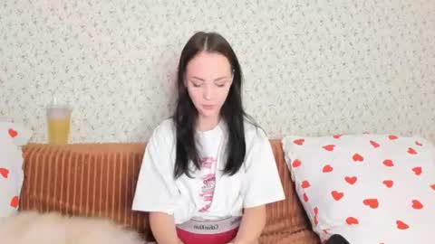Snapshot of misseliss chatting on 06-19-26, 08:12 Hello dear my name Elisa online show from 06-19-26, 08:12