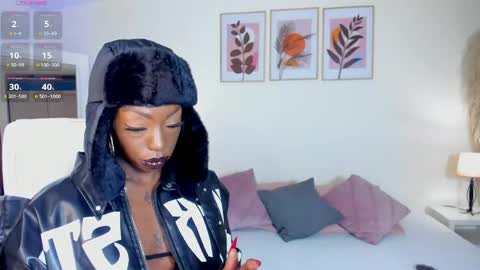 Emilie Diaz online show from 05-26-26, 01:51