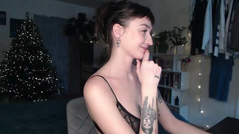 Snapshot of missfiti chatting on 12-15-24, 11:12 missfiti online show from 12-15-24, 11:12