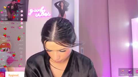 Snapshot of missgissel chatting on 02-27-25, 05:47 Gisell Gigi online show from 02-27-25, 05:47