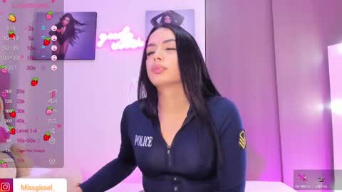 Snapshot of missgissel chatting on 03-08-25, 02:30 Gisell Gigi online show from 03-08-25, 02:30