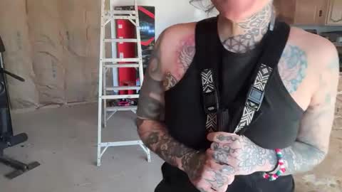 misshoneybadger333 online show from 03-08-26, 06:23