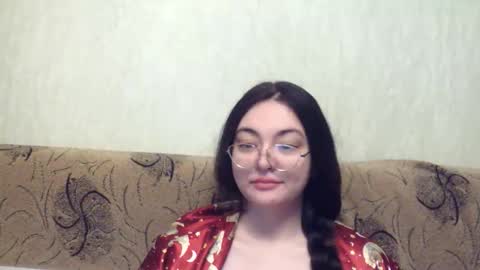 Snapshot of missis_mona chatting on 02-15-26, 06:43 missis mona online show from 02-15-26, 06:43
