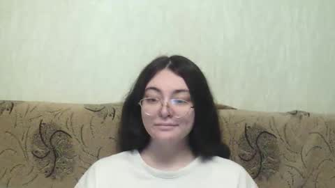 Snapshot of missis_mona chatting on 02-18-26, 09:49 missis mona online show from 02-18-26, 09:49