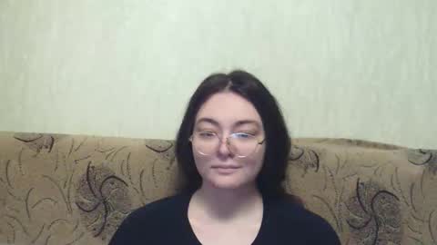 Snapshot of missis_mona chatting on 02-20-26, 10:49 missis mona online show from 02-20-26, 10:49