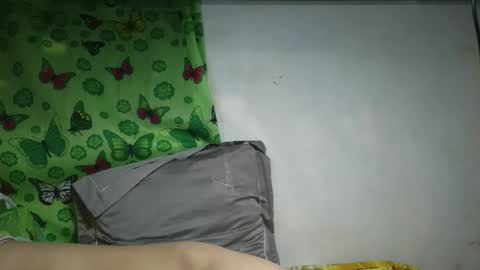 Jona online show from 10-30-25, 03:57