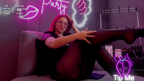 misskathyfox online show from 10-10-25, 09:03