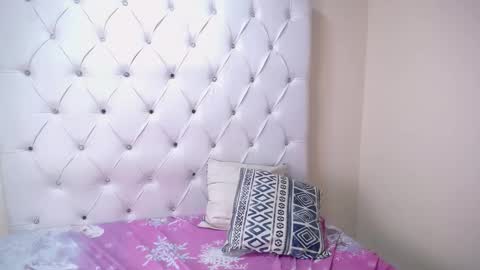 Danna online show from 11-21-25, 07:56