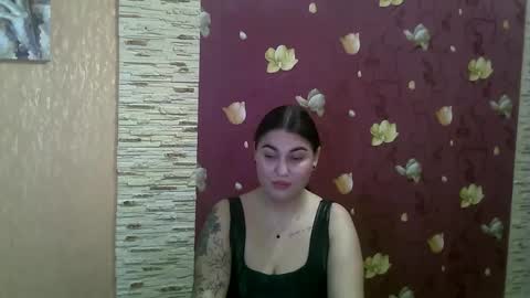 Snapshot of misskiss878 chatting on 01-06-25, 04:55 Lisa online show from 01-06-25, 04:55