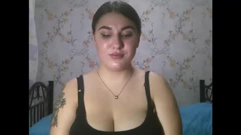 Snapshot of misskiss878 chatting on 03-05-25, 01:42 Lisa online show from 03-05-25, 01:42